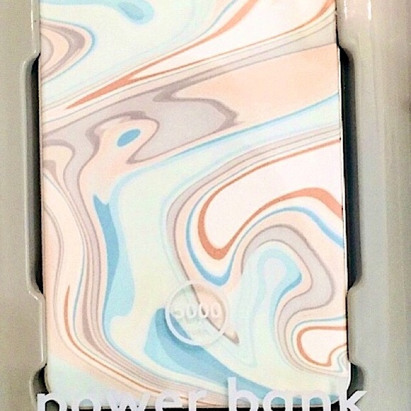 🍑NIB Heyday Pastel Marble Power Bank🍑 - Picture 4 of 7